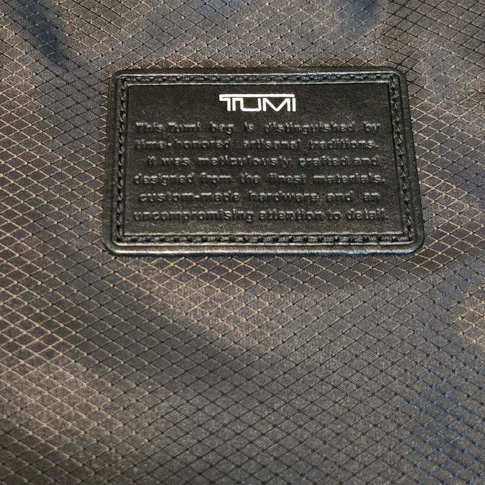 TUMI Tegra-Lite 28121TG Gray Woven Carbon Rolling Suitcase Carry-On 22